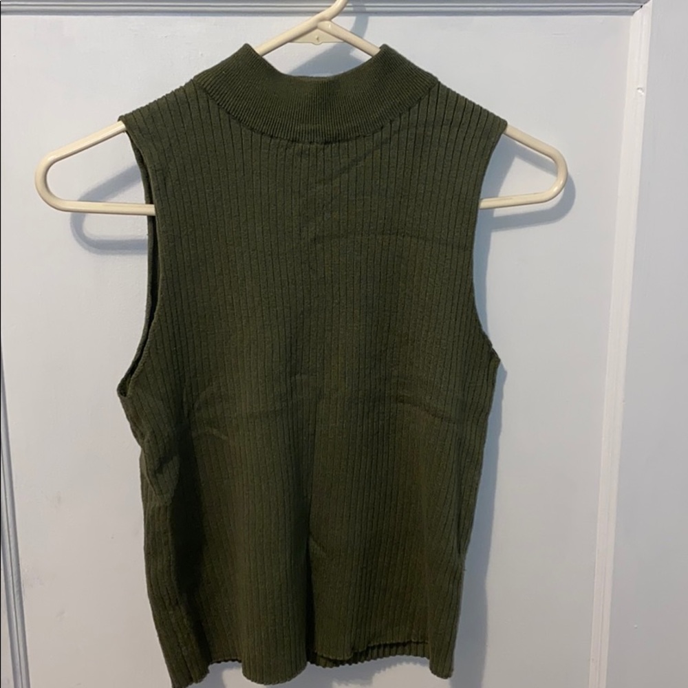 Olive top